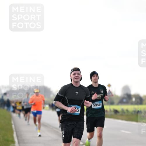 12.04.2026 - 45. Internationalen Wilhelmsburger Insellauf Dr. Thomas Lammeyer http://msf.ph/oto/9442315 12.04.2026 10:11:17 Laufen 5, 5950 meine-sportfotos.de