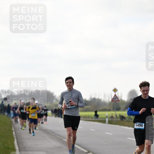 12.04.2026 - 45. Internationalen Wilhelmsburger Insellauf Dr. Thomas Lammeyer http://msf.ph/oto/9442332 12.04.2026 10:11:26 Laufen 5496 meine-sportfotos.de