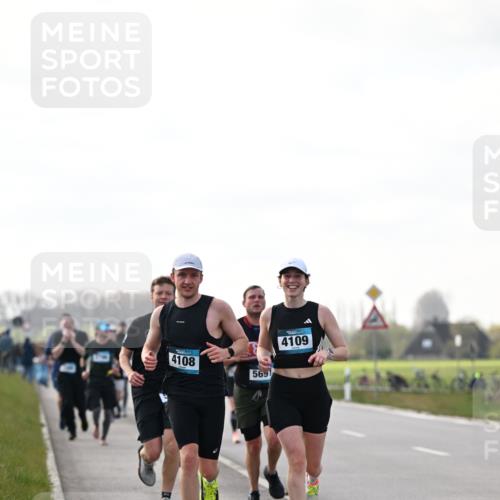12.04.2026 - 45. Internationalen Wilhelmsburger Insellauf Dr. Thomas Lammeyer http://msf.ph/oto/9442397 12.04.2026 10:11:36 Laufen 4108, 5691, 4109 meine-sportfotos.de