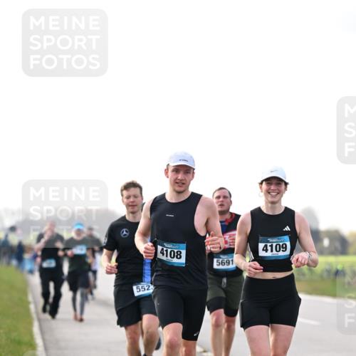 12.04.2026 - 45. Internationalen Wilhelmsburger Insellauf Dr. Thomas Lammeyer http://msf.ph/oto/9442403 12.04.2026 10:11:37 Laufen 552, 4108, 4109, 5691 meine-sportfotos.de