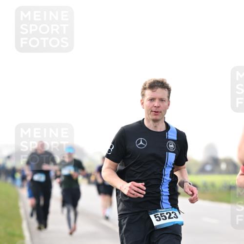 12.04.2026 - 45. Internationalen Wilhelmsburger Insellauf Dr. Thomas Lammeyer http://msf.ph/oto/9442416 12.04.2026 10:11:39 Laufen 5523 meine-sportfotos.de