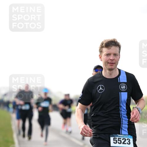 12.04.2026 - 45. Internationalen Wilhelmsburger Insellauf Dr. Thomas Lammeyer http://msf.ph/oto/9442419 12.04.2026 10:11:40 Laufen 5523 meine-sportfotos.de
