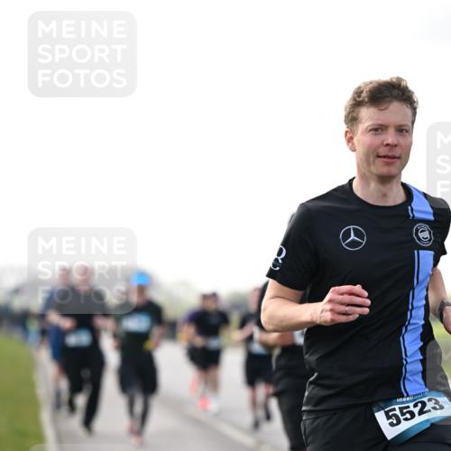 12.04.2026 - 45. Internationalen Wilhelmsburger Insellauf Dr. Thomas Lammeyer http://msf.ph/oto/9442420 12.04.2026 10:11:40 Laufen 5523 meine-sportfotos.de