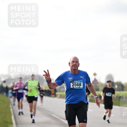 12.04.2026 - 45. Internationalen Wilhelmsburger Insellauf Dr. Thomas Lammeyer http://msf.ph/oto/9442515 12.04.2026 10:12:09 Laufen 2568 meine-sportfotos.de