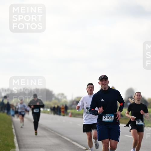 12.04.2026 - 45. Internationalen Wilhelmsburger Insellauf Dr. Thomas Lammeyer http://msf.ph/oto/9442538 12.04.2026 10:12:21 Laufen 2105, 351 meine-sportfotos.de
