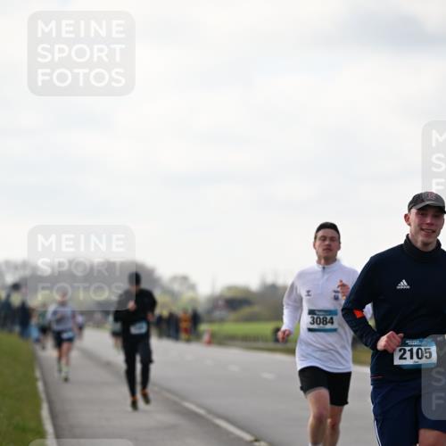 12.04.2026 - 45. Internationalen Wilhelmsburger Insellauf Dr. Thomas Lammeyer http://msf.ph/oto/9442546 12.04.2026 10:12:23 Laufen 3084, 2105 meine-sportfotos.de