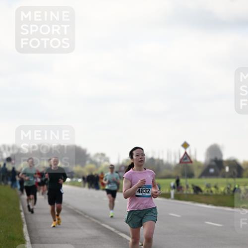 12.04.2026 - 45. Internationalen Wilhelmsburger Insellauf Dr. Thomas Lammeyer http://msf.ph/oto/9442582 12.04.2026 10:12:38 Laufen 4832 meine-sportfotos.de