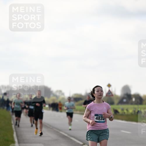 12.04.2026 - 45. Internationalen Wilhelmsburger Insellauf Dr. Thomas Lammeyer http://msf.ph/oto/9442588 12.04.2026 10:12:38 Laufen 4832 meine-sportfotos.de