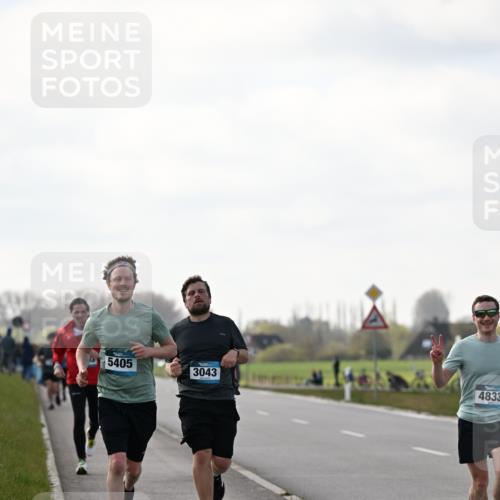 12.04.2026 - 45. Internationalen Wilhelmsburger Insellauf Dr. Thomas Lammeyer http://msf.ph/oto/9442599 12.04.2026 10:12:46 Laufen 5405, 3043, 4833 meine-sportfotos.de