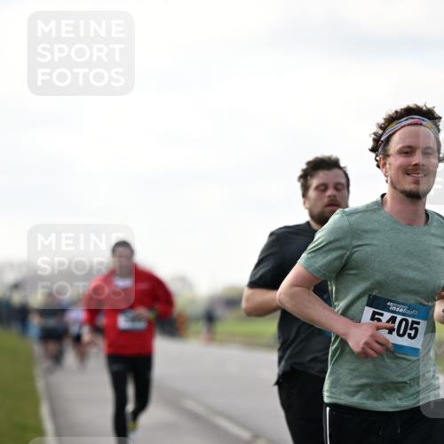 12.04.2026 - 45. Internationalen Wilhelmsburger Insellauf Dr. Thomas Lammeyer http://msf.ph/oto/9442620 12.04.2026 10:12:49 Laufen 45, 5405 meine-sportfotos.de