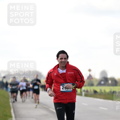 12.04.2026 - 45. Internationalen Wilhelmsburger Insellauf Dr. Thomas Lammeyer http://msf.ph/oto/9442633 12.04.2026 10:12:51 Laufen 2932 meine-sportfotos.de