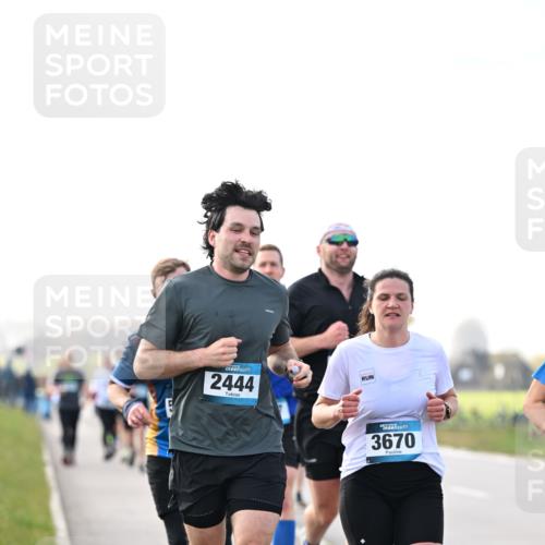 12.04.2026 - 45. Internationalen Wilhelmsburger Insellauf Dr. Thomas Lammeyer http://msf.ph/oto/9442680 12.04.2026 10:13:02 Laufen 2444, 4, 3670 meine-sportfotos.de