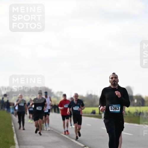 12.04.2026 - 45. Internationalen Wilhelmsburger Insellauf Dr. Thomas Lammeyer http://msf.ph/oto/9442693 12.04.2026 10:13:05 Laufen 5363 meine-sportfotos.de