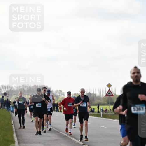 12.04.2026 - 45. Internationalen Wilhelmsburger Insellauf Dr. Thomas Lammeyer http://msf.ph/oto/9442697 12.04.2026 10:13:06 Laufen 3144, 4980, 156, 5289, 5521, 5363 meine-sportfotos.de