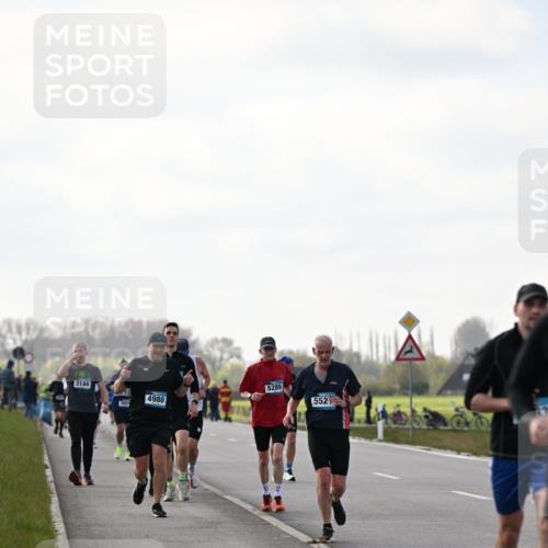 12.04.2026 - 45. Internationalen Wilhelmsburger Insellauf Dr. Thomas Lammeyer http://msf.ph/oto/9442701 12.04.2026 10:13:07 Laufen 3144, 3804, 4980, 5289, 552 meine-sportfotos.de