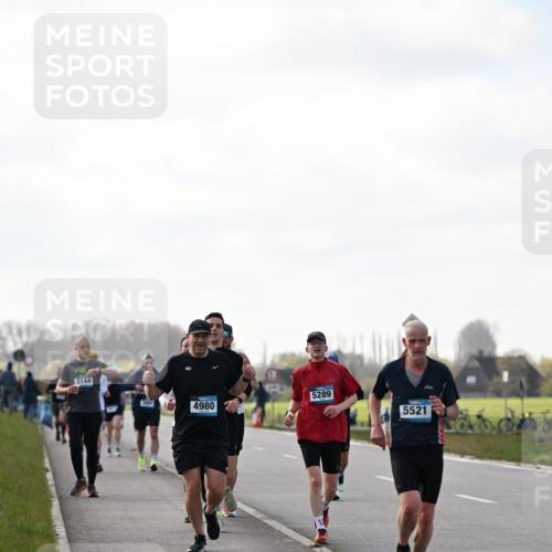 12.04.2026 - 45. Internationalen Wilhelmsburger Insellauf Dr. Thomas Lammeyer http://msf.ph/oto/9442712 12.04.2026 10:13:09 Laufen 3144, 4980, 5289, 5521 meine-sportfotos.de