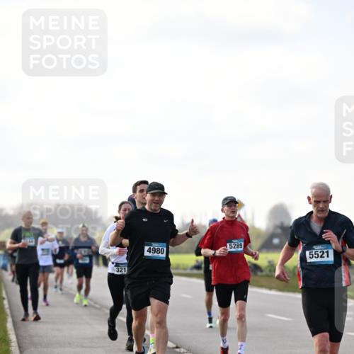 12.04.2026 - 45. Internationalen Wilhelmsburger Insellauf Dr. Thomas Lammeyer http://msf.ph/oto/9442717 12.04.2026 10:13:10 Laufen 321, 4980, 5289, 5521 meine-sportfotos.de