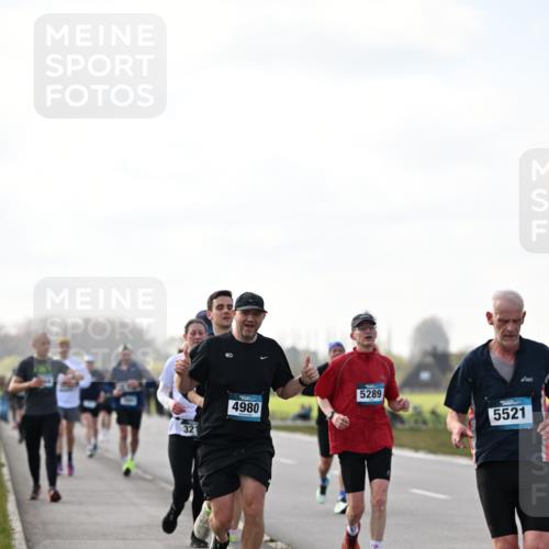12.04.2026 - 45. Internationalen Wilhelmsburger Insellauf Dr. Thomas Lammeyer http://msf.ph/oto/9442718 12.04.2026 10:13:10 Laufen 321, 4980, 5289, 5521 meine-sportfotos.de