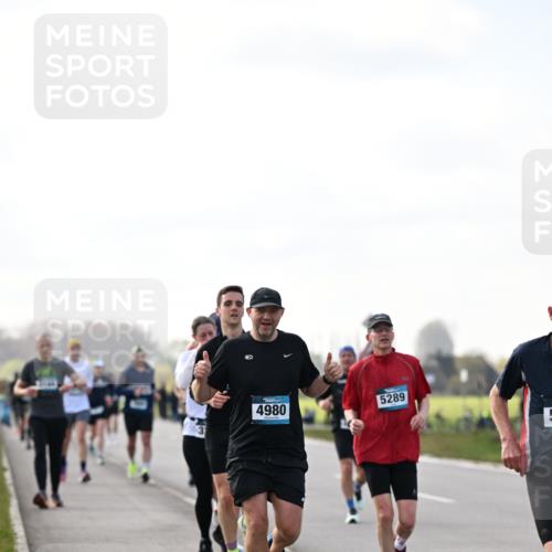 12.04.2026 - 45. Internationalen Wilhelmsburger Insellauf Dr. Thomas Lammeyer http://msf.ph/oto/9442719 12.04.2026 10:13:11 Laufen 5289, 4980, 31 meine-sportfotos.de