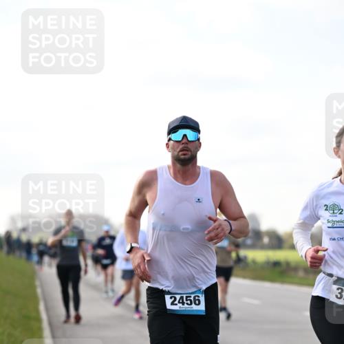 12.04.2026 - 45. Internationalen Wilhelmsburger Insellauf Dr. Thomas Lammeyer http://msf.ph/oto/9442738 12.04.2026 10:13:15 Laufen 2456, 262, 3 meine-sportfotos.de