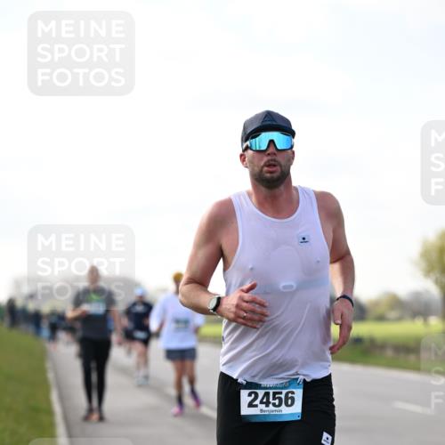 12.04.2026 - 45. Internationalen Wilhelmsburger Insellauf Dr. Thomas Lammeyer http://msf.ph/oto/9442741 12.04.2026 10:13:16 Laufen 2456 meine-sportfotos.de