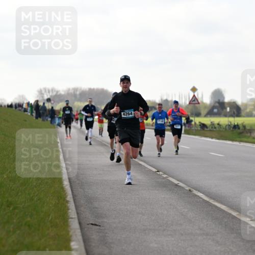 12.04.2026 - 45. Internationalen Wilhelmsburger Insellauf Dr. Thomas Lammeyer http://msf.ph/oto/9442781 12.04.2026 10:13:34 Laufen 4264 meine-sportfotos.de