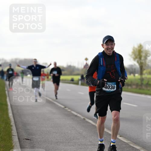 12.04.2026 - 45. Internationalen Wilhelmsburger Insellauf Dr. Thomas Lammeyer http://msf.ph/oto/9442801 12.04.2026 10:13:38 Laufen 3, 4030 meine-sportfotos.de