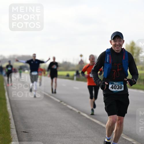 12.04.2026 - 45. Internationalen Wilhelmsburger Insellauf Dr. Thomas Lammeyer http://msf.ph/oto/9442803 12.04.2026 10:13:39 Laufen 4030 meine-sportfotos.de