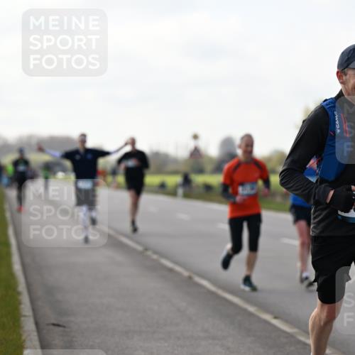12.04.2026 - 45. Internationalen Wilhelmsburger Insellauf Dr. Thomas Lammeyer http://msf.ph/oto/9442805 12.04.2026 10:13:39 Laufen 030 meine-sportfotos.de