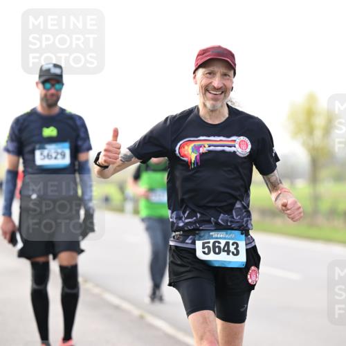 12.04.2026 - 45. Internationalen Wilhelmsburger Insellauf Dr. Thomas Lammeyer http://msf.ph/oto/9442881 12.04.2026 10:14:00 Laufen 5629, 1910, 45, 5643 meine-sportfotos.de
