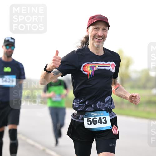 12.04.2026 - 45. Internationalen Wilhelmsburger Insellauf Dr. Thomas Lammeyer http://msf.ph/oto/9442883 12.04.2026 10:14:01 Laufen 5629, 5643 meine-sportfotos.de
