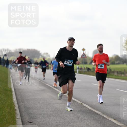 12.04.2026 - 45. Internationalen Wilhelmsburger Insellauf Dr. Thomas Lammeyer http://msf.ph/oto/9442914 12.04.2026 10:14:09 Laufen 5732, 2614 meine-sportfotos.de