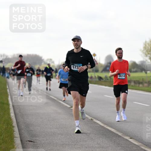 12.04.2026 - 45. Internationalen Wilhelmsburger Insellauf Dr. Thomas Lammeyer http://msf.ph/oto/9442916 12.04.2026 10:14:09 Laufen 5732, 2614 meine-sportfotos.de