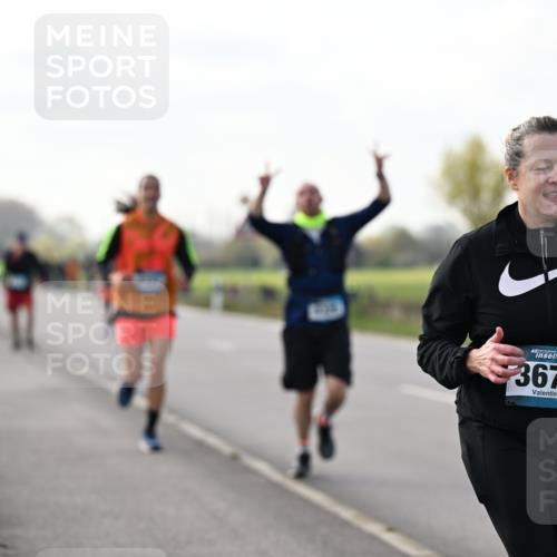 12.04.2026 - 45. Internationalen Wilhelmsburger Insellauf Dr. Thomas Lammeyer http://msf.ph/oto/9442956 12.04.2026 10:14:18 Laufen 3677 meine-sportfotos.de