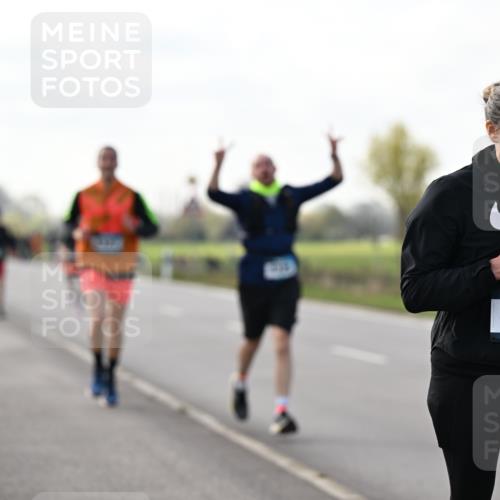 12.04.2026 - 45. Internationalen Wilhelmsburger Insellauf Dr. Thomas Lammeyer http://msf.ph/oto/9442957 12.04.2026 10:14:19 Laufen 45, 3677 meine-sportfotos.de