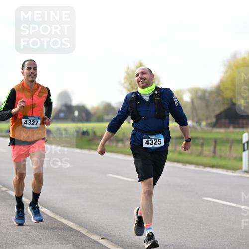 12.04.2026 - 45. Internationalen Wilhelmsburger Insellauf Dr. Thomas Lammeyer http://msf.ph/oto/9442963 12.04.2026 10:14:20 Laufen 4327, 4325 meine-sportfotos.de