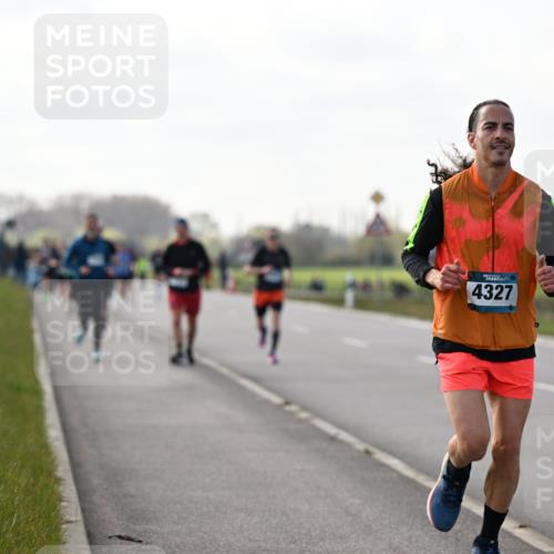 12.04.2026 - 45. Internationalen Wilhelmsburger Insellauf Dr. Thomas Lammeyer http://msf.ph/oto/9442966 12.04.2026 10:14:21 Laufen 4327 meine-sportfotos.de