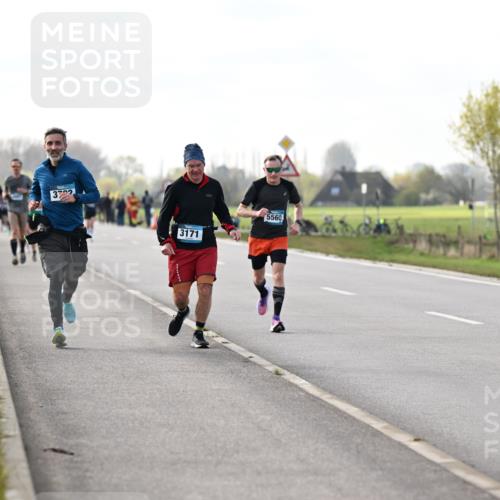 12.04.2026 - 45. Internationalen Wilhelmsburger Insellauf Dr. Thomas Lammeyer http://msf.ph/oto/9442981 12.04.2026 10:14:24 Laufen 372, 3171, 5560 meine-sportfotos.de