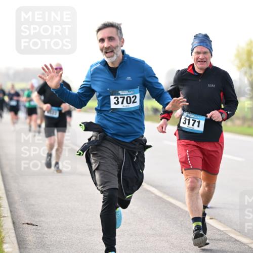 12.04.2026 - 45. Internationalen Wilhelmsburger Insellauf Dr. Thomas Lammeyer http://msf.ph/oto/9442991 12.04.2026 10:14:28 Laufen 3702, 3171 meine-sportfotos.de
