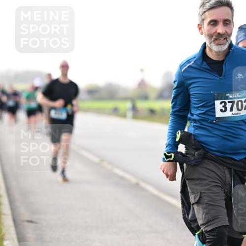 12.04.2026 - 45. Internationalen Wilhelmsburger Insellauf Dr. Thomas Lammeyer http://msf.ph/oto/9442996 12.04.2026 10:14:28 Laufen 3702 meine-sportfotos.de