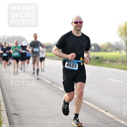 12.04.2026 - 45. Internationalen Wilhelmsburger Insellauf Dr. Thomas Lammeyer http://msf.ph/oto/9443009 12.04.2026 10:14:30 Laufen 4522 meine-sportfotos.de