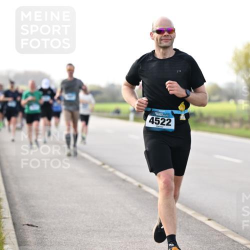 12.04.2026 - 45. Internationalen Wilhelmsburger Insellauf Dr. Thomas Lammeyer http://msf.ph/oto/9443011 12.04.2026 10:14:31 Laufen 4522 meine-sportfotos.de