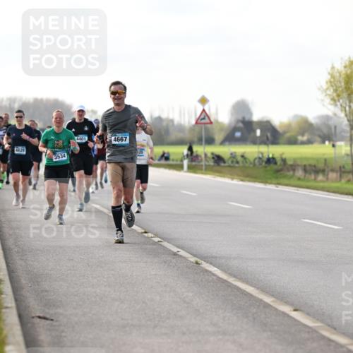12.04.2026 - 45. Internationalen Wilhelmsburger Insellauf Dr. Thomas Lammeyer http://msf.ph/oto/9443013 12.04.2026 10:14:32 Laufen 4629, 3534, 4401, 4667 meine-sportfotos.de