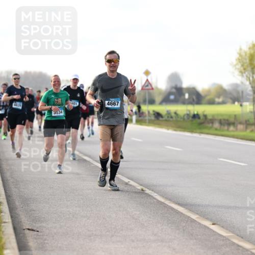 12.04.2026 - 45. Internationalen Wilhelmsburger Insellauf Dr. Thomas Lammeyer http://msf.ph/oto/9443022 12.04.2026 10:14:33 Laufen 4629, 3534, 1401, 4667 meine-sportfotos.de