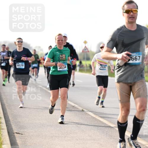 12.04.2026 - 45. Internationalen Wilhelmsburger Insellauf Dr. Thomas Lammeyer http://msf.ph/oto/9443035 12.04.2026 10:14:36 Laufen 4629, 3834, 2525, 667 meine-sportfotos.de