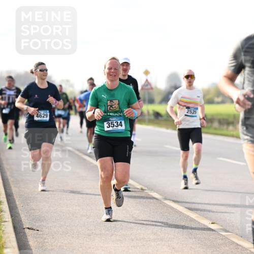 12.04.2026 - 45. Internationalen Wilhelmsburger Insellauf Dr. Thomas Lammeyer http://msf.ph/oto/9443038 12.04.2026 10:14:36 Laufen 4629, 3534, 2525, 4667 meine-sportfotos.de