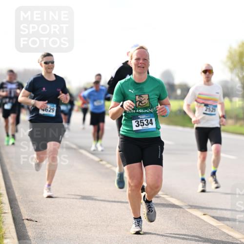 12.04.2026 - 45. Internationalen Wilhelmsburger Insellauf Dr. Thomas Lammeyer http://msf.ph/oto/9443041 12.04.2026 10:14:37 Laufen 4629, 4, 3534, 2525 meine-sportfotos.de
