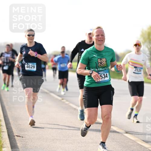 12.04.2026 - 45. Internationalen Wilhelmsburger Insellauf Dr. Thomas Lammeyer http://msf.ph/oto/9443043 12.04.2026 10:14:37 Laufen 4629, 534, 2525 meine-sportfotos.de