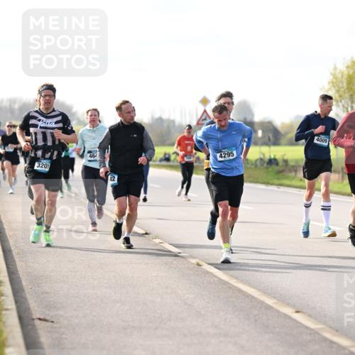 12.04.2026 - 45. Internationalen Wilhelmsburger Insellauf Dr. Thomas Lammeyer http://msf.ph/oto/9443061 12.04.2026 10:14:40 Laufen 3201, 464, 42, 4295, 4009, 5834 meine-sportfotos.de