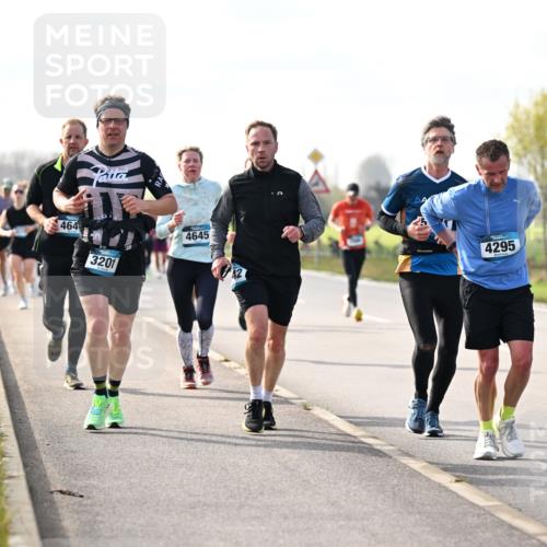 12.04.2026 - 45. Internationalen Wilhelmsburger Insellauf Dr. Thomas Lammeyer http://msf.ph/oto/9443071 12.04.2026 10:14:42 Laufen 464, 3201, 4645, 4295, 42 meine-sportfotos.de